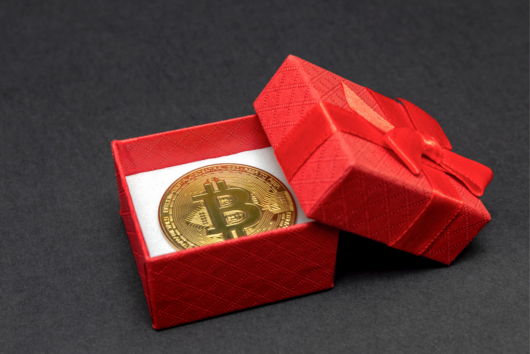Bitcoin sebagai hadiah natal dan tahun baru